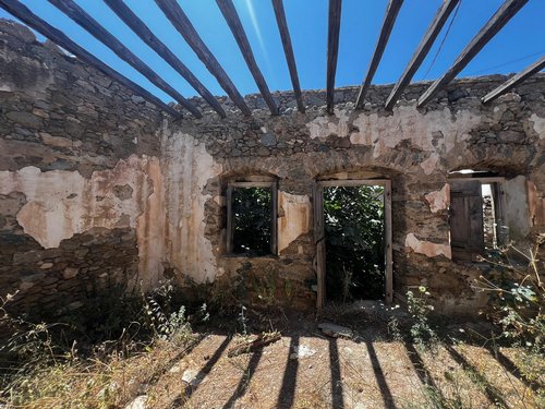 Κατοικία παλιά Πέτρινη προς Πώληση -  Γλινάδο